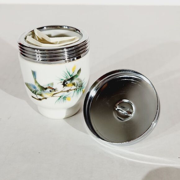 Royal Worcester Egg Coddler Porcelain Wren and Finch Bird Nature England *Rust - Picture 2 of 12